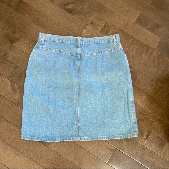 Topaz Size 16 Blue Denim Skirt Embroidery Pockets - Picture 7 of 7